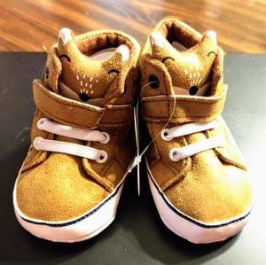 5/$30 Fox Baby Velcro Boots 12-18 Months